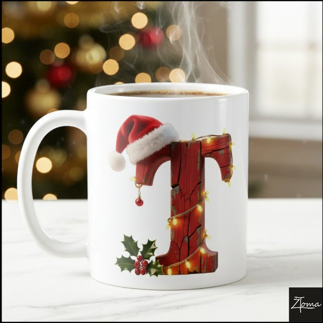 Rustic Wood Christmas Letter T String Lights Kaffeetasse (Von Creator hochgeladen)