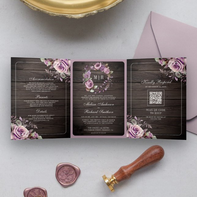 Rustic Wood Dusty Lila Floral QR Code Wedding Dreifach Gefaltete Einladung (Von Creator hochgeladen)