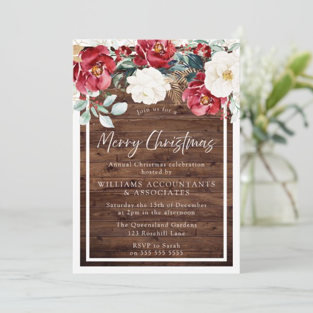 Rustic Wood Floral Jolly Frohe Weihnachts-Party Einladung (Stehend Vorderseite)