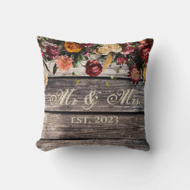 Rustic Wood Floral Mr & Mrs Wedding Keepake Kissen