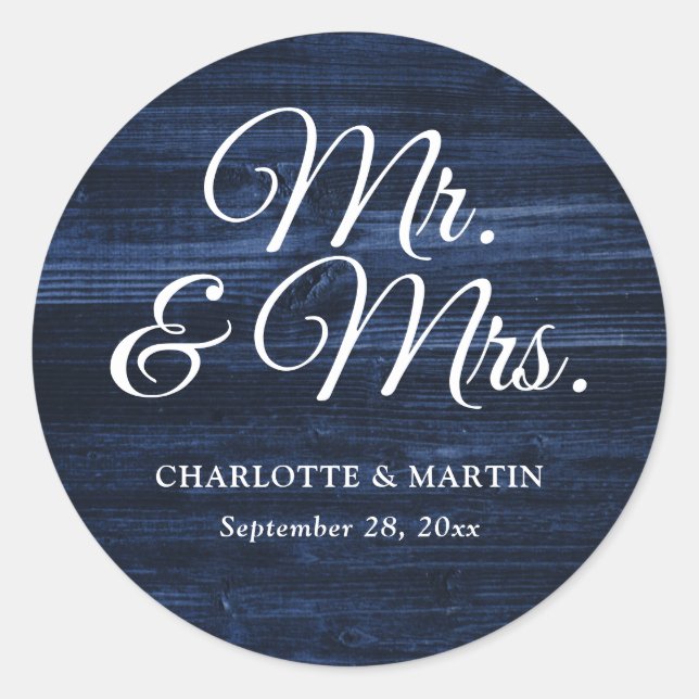 Rustic Wood Navy Blue Mr. und Mrs. Wedding Runder Aufkleber (Vorderseite)