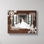 Rustic Wood Snowflake Neugezeichnetes Weihnachtsfe Leinwanddruck<br><div class="desc">Passen Sie diese Leinwand mit einem Hochzeitsfest Foto oder einem Foto von Ihnen und Ihrem neuen Ehemann oder Ehefrau genießen das Leben zusammen. Diese Leinwand ist perfekt für die Neuvermählten geeignet und verfügt über einen Schriftart für Schneeflocken und Schreibmaschinen.</div>