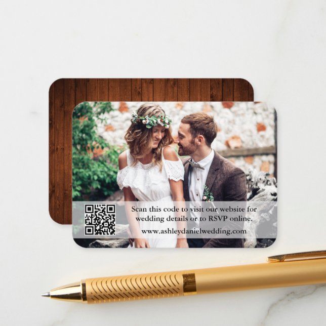 Rustic Wood Wedding Website QR Overlay Foto Begleitkarte (Vorderseite/Rückseite Beispiel)