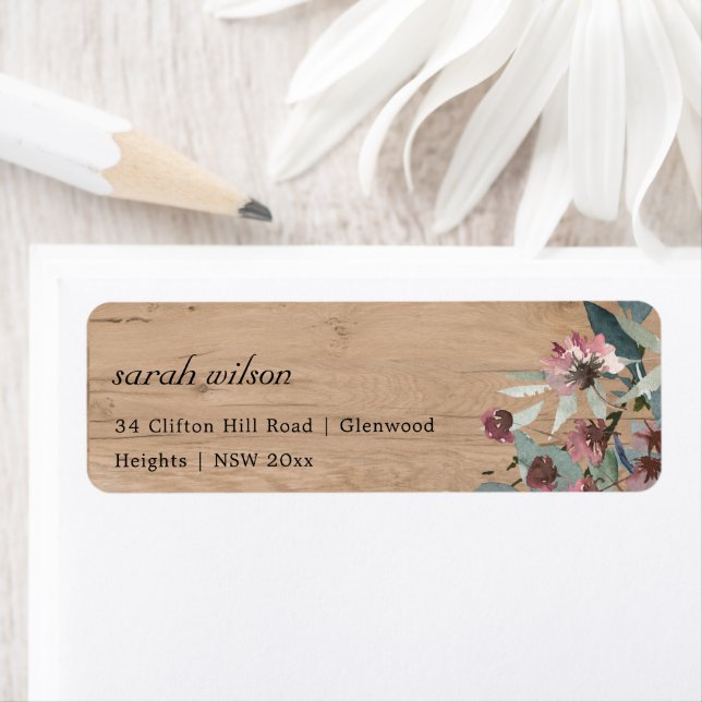 Rustic Wooden Wild Pink Eukalyptus Floral Anschrif (Insitu)