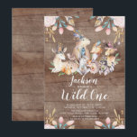Rustic Woodland Friends Wild One Birthday Party Einladung<br><div class="desc">Niedliche Waldtiere wilde ein Jungen Geburtstag Einladung Set auf einem rustikal braunen Holzboden mit einem koordinierenden Rücken.</div>