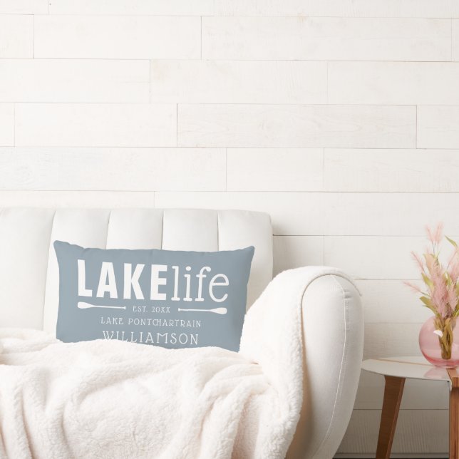 Rustikal Dusty Blue Lake Personalisiert Lendenkissen (Liege)