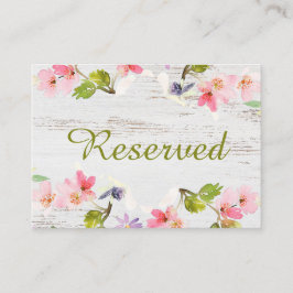 Rustikal rosa Florals auf weißem Holz vorbehalten Platzkarte