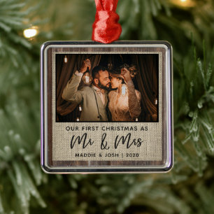 Rustikal Unser erstes Weihnachtsfest Mr. & Mrs. Fo Ornament Aus Metall
