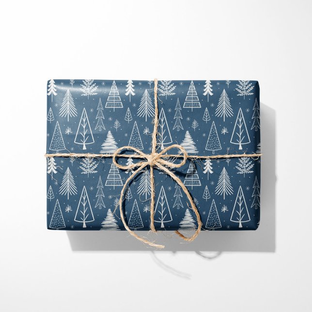 Rustikale blaue und weiße Weihnachtsbäume Geschenkpapier (Von Creator hochgeladen)
