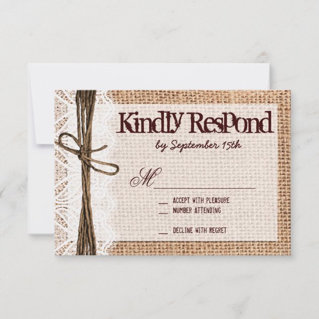 Rustikale Burlap-Spitzen-Typografie-Hochzeitskarte RSVP Karte (Vorderseite)