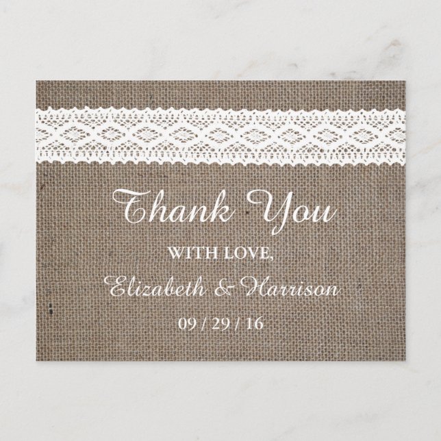 Rustikale Burlap- und Vintage White Lace Hochzeit Postkarte (Vorderseite)