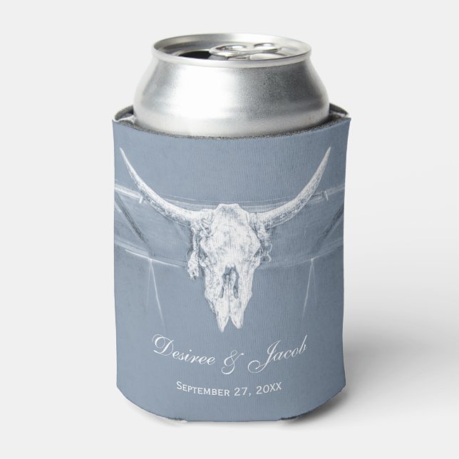 Rustikale Dusty Blue White Western Skull Wedding Dosenkühler (Kanne Vorderseite)