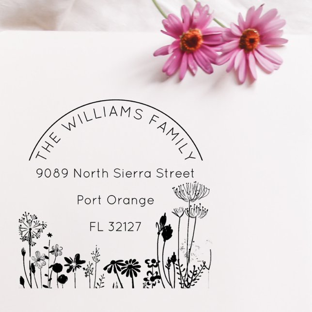 Rustikale florale Moderne Rücksendeadresse Gummistempel (Rustic floral wildflowers family return address stamp)