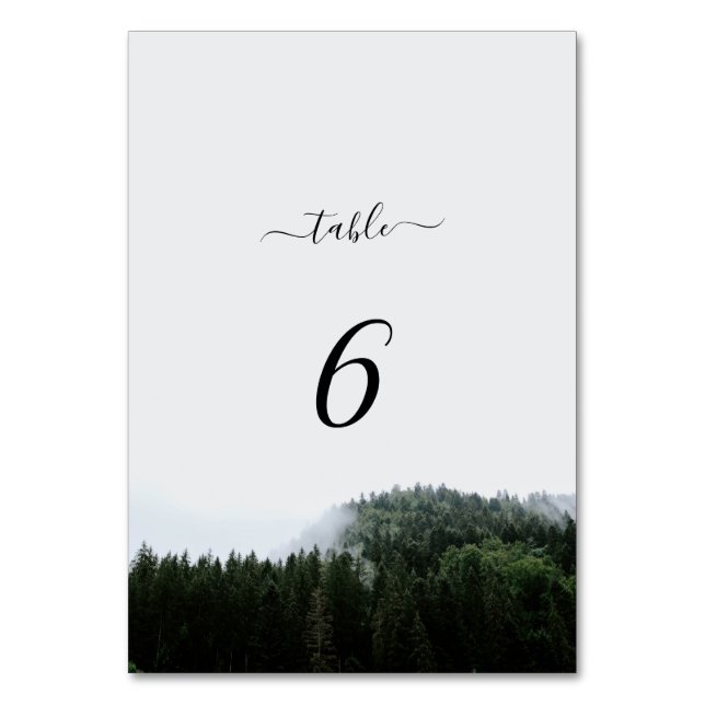 Rustikale Foggy Pine Trees Rain Forest Wedding Tischnummer (Vorderseite)