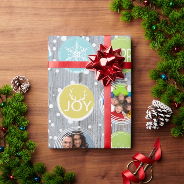 Rustikale Fotos der Weihnachtsfamilie Barn Wood Geschenkpapier (Feiertagsgeschenk)