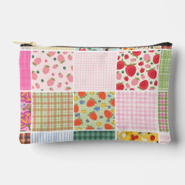 Rustikale Gingham-Blumen-Beeren-Quilt-Inspiration  Zubehörtasche