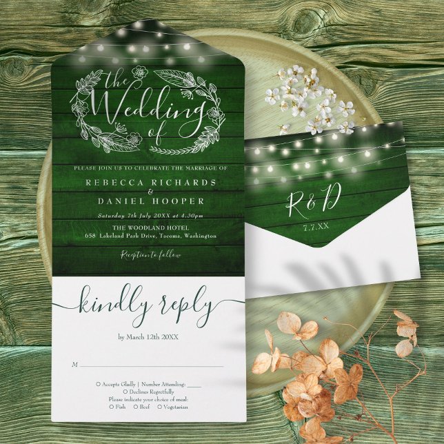 Rustikale grüne Holzsaitenblumen All In One Einladung (Rustic Green Wood String Lights Floral Wedding All In One Invitation)