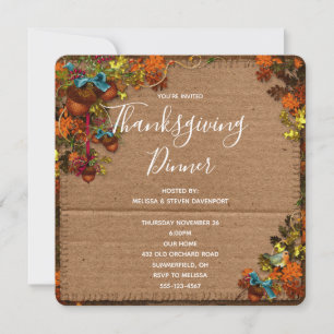 Rustikale Herbstblumen und Eicheln zum Thanksgivin Einladung