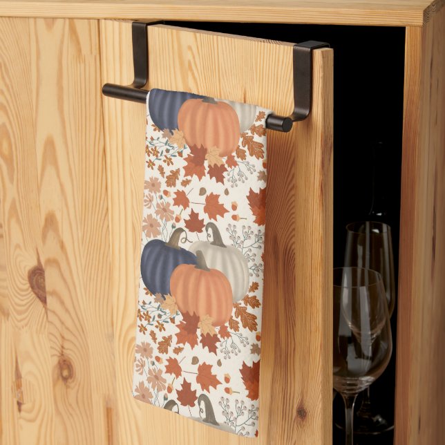 Rustikale Herbstpumpen Wildblumen Blätter Geschirrtuch (Drittel gefaltet)