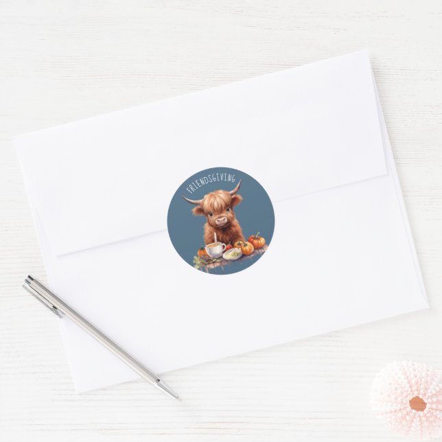 Rustikale Hochland-Kuh-Friendsgiving-Stickers (bla Runder Aufkleber (Umschlag)