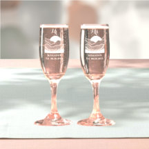 Rustikale Hochzeit mit gravierten Bergen für Herrn