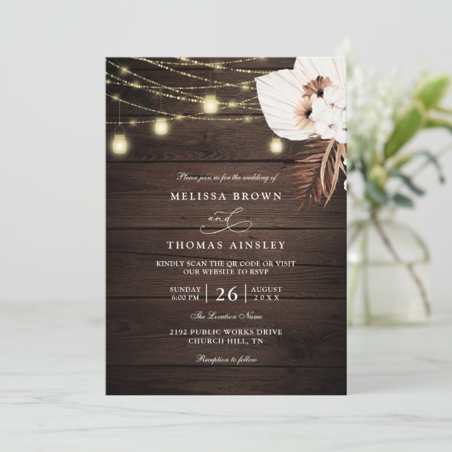 Rustikale Holz-Boho-Trockenblumen-QR-Code-Hochzeit Einladung (Stehend Vorderseite)