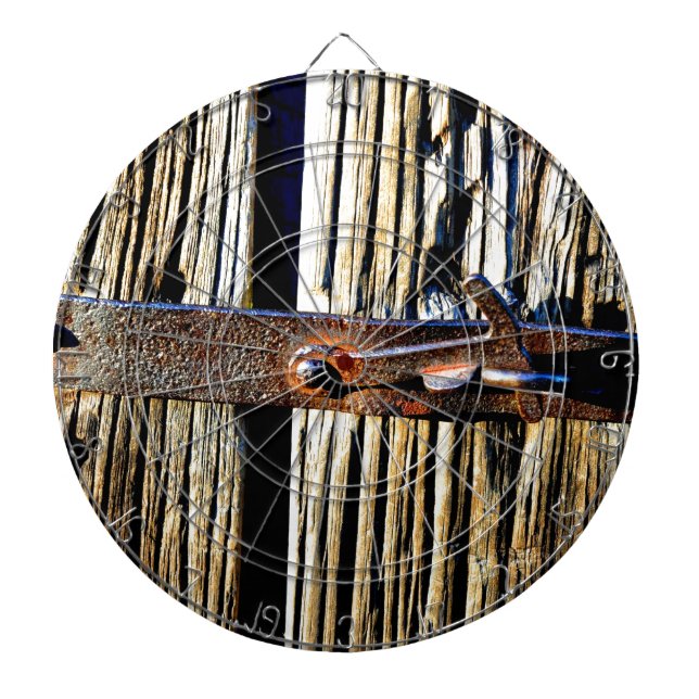 Rustikale Holz- und Eisenmetallriegel Dartscheibe (vorne)