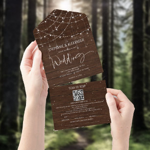 Rustikale Holzbalken leuchten alle in einer Einlad All In One Einladung