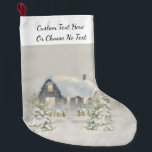Rustikale Hütte Winterschneewald Großer Weihnachtsstrumpf<br><div class="desc">Hier finden Sie Ihren eigenen Text ganz oben und unten eine hübsche Waldschneeszene. Dieses skurrile Design zeigt eine rustikale Hütte oder ein Haus, in einem schneebedeckten Wald, umgeben von Bäumen. Das Haus ist dunkelblau-grau mit goldgelben Lichtern, die in den Fenstern leuchten, und Schnee auf dem Dach. Ein Holzzaun, der aus...</div>