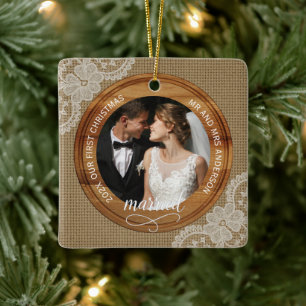 Rustikale Jute und Spitze Erstes Weihnachten verhe Keramikornament