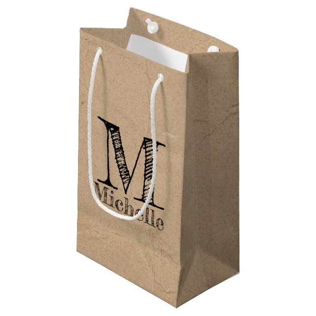 Rustikale Kraft-Papierschau-Monogramm Kleine Geschenktüte (Vorderseite Schrägansicht)
