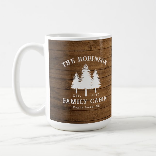 Rustikale Landfamilienhäuser Baumkronen Holzpflast Kaffeetasse (Links)