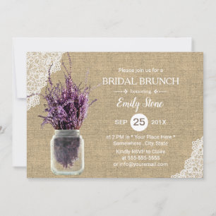 Rustikale Lavendel-Blumen- Glas mit Jute-Hochzeits Einladung