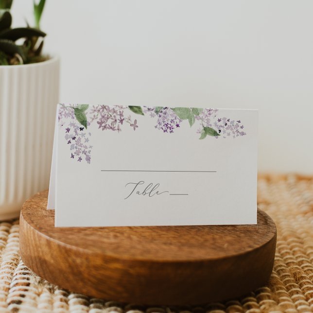 Rustikale Lilac-Monogramm-Hochzeit Platzkarte (Von Creator hochgeladen)