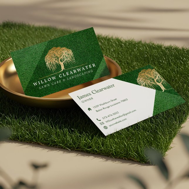 Rustikale, moderne Grüne und Gold Willow Tree Land Visitenkarte (Rustic Modern Green & Gold Willow Tree Landscaping Business Card)