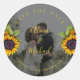 Rustikale moderne Sonnenblumen Foto Hochzeit rett  Runder Aufkleber