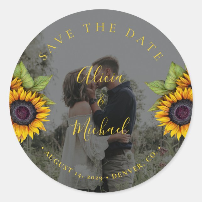Rustikale moderne Sonnenblumen Foto Hochzeit rett  Runder Aufkleber (Vorderseite)