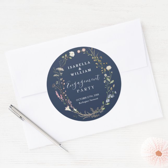 Rustikale Navy Blue Boho Wildblume Engagement Part Runder Aufkleber (Umschlag)