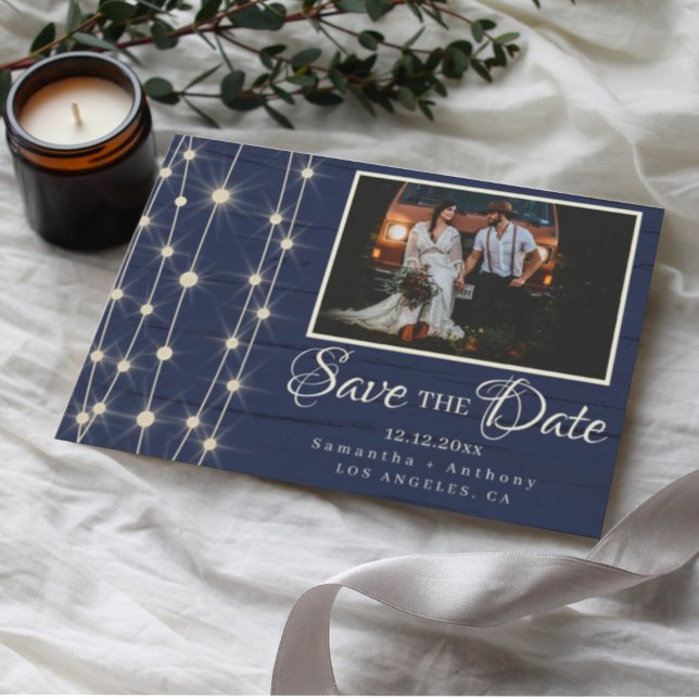 Rustikale Navy-String-Lichter Save the Date (Von Creator hochgeladen)