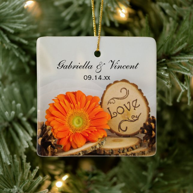 Rustikale Orange Daisy Woods Wedding Keramikornament (Baum)