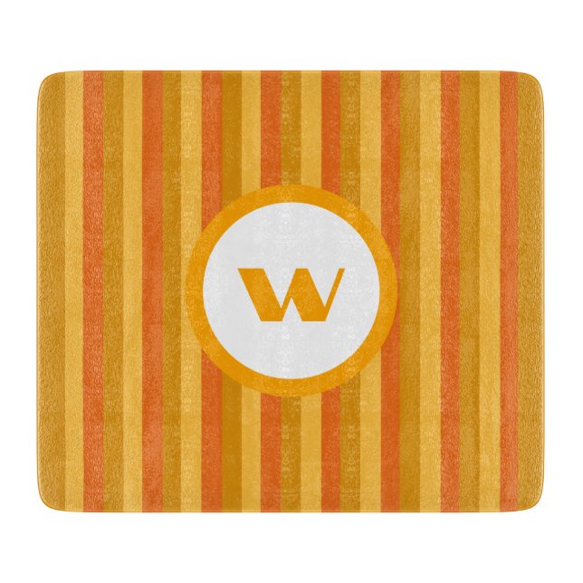 Rustikale Orangefarbene Monogramme und Streifen Schneidebrett (Vorderseite)