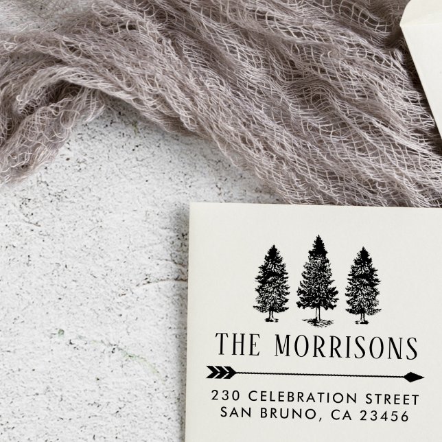 Rustikale Pinien Familienname Rücksendeadresse Gummistempel (Von Creator hochgeladen)