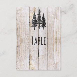 Rustikale Pinienbäume Tischnummer