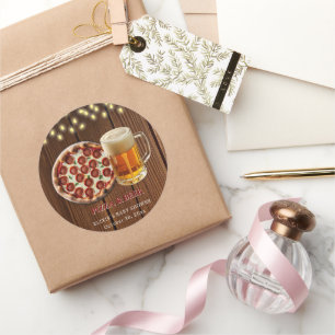 Rustikale Pizza & Beer Baby Dusche Runder Aufkleber