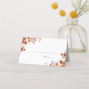 Rustikale Rose und Chrysantheme Herbsthochzeit Platzkarte