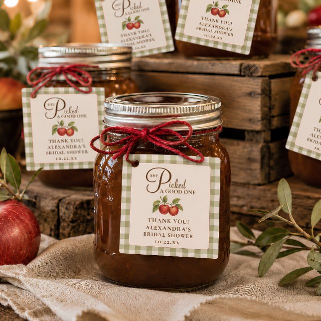 Rustikale Salbeigrüne Gingham-Apfel-Brautparty Geschenkanhänger (Von Creator hochgeladen)