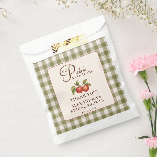 Rustikale Salbeigrüne Gingham-Apfel-Brautparty Geschenktütchen (Versiegelt)