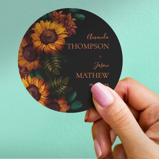 Rustikale Schwarz Burnt Orange Hübsche Blumenhochz Runder Aufkleber (Rustic Black Burnt Orange Pretty Floral Wedding Classic Round Sticker)
