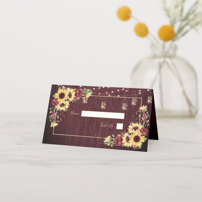 Rustikale Sonnenblume Burgundy Wood Floral Wedding Platzkarte (Vorderseite)