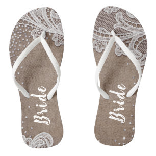 Rustikale Spitzen- und Silberbräute, silberne Glit Flip Flops